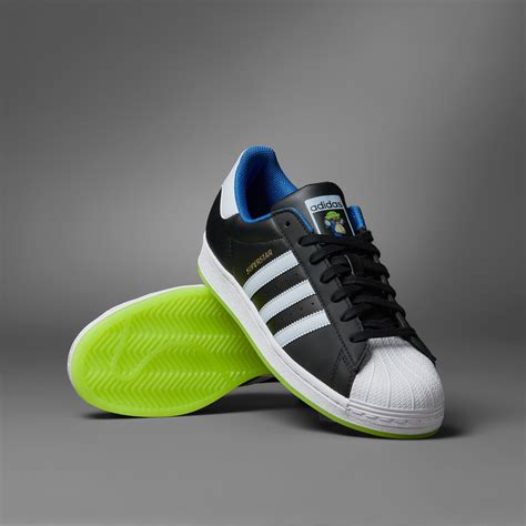 adidas superstar afgeprijsd